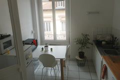 Petit appartement idéal pour couple, au calme situé dans le 3ème arrondissement, Annecy, France Beau T2 Lumineux et calme. Entire rental unit vacation rental 30307606