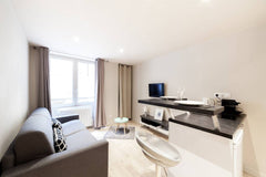 Prime location in the center of Lyon - Cordeliers neighborhood, in a quiet stree Saint-Priest, France Fully equipped apartment - Metro Cordeliers Entire rental unit vacation rental 24254576