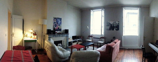 This wonderful flat, really bright and tastefully decorated, with 2 cozy rooms a Bordeaux, France Cosy flat, 75m2 perfect location Entire rental unit vacation rental 11156053