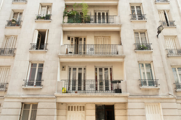 This three-room apartment, in a building from the 30's, can accommodate two pers Paris, France Apartment - 3 Rooms - 59m² - Port Royal (5th) Entire rental unit vacation rental 1376492