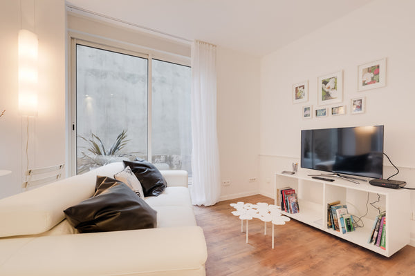 Within walking distance from Foch Metro and Tete d'Or Park, this is the perfect   Amazing Ivory Flat - Tête d'Or Park Entire rental unit vacation rental 30386163