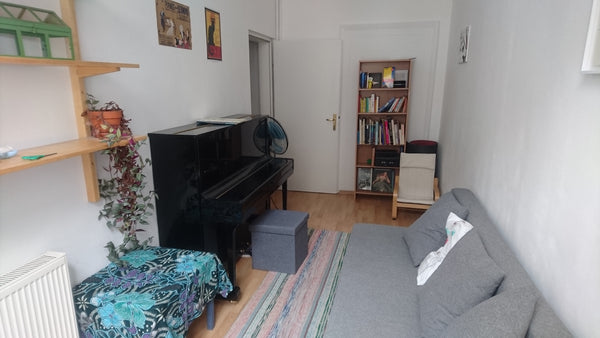 Hello!<br />We’re three university students and are renting out another room in  Vienna, Austria Nice room in shared student flat Private room in rental unit vacation rental 32337343