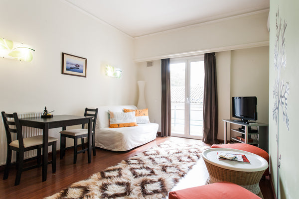 Hello, everybody!<br /><br />Thank you with all our heart for giving us the chan Ioannina, Greece Big house for families and groups, Central Athens! Entire rental unit vacation rental 14803596