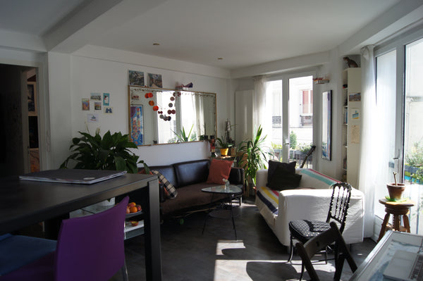 Beautiful flat located right in the centre of Montmartre, in a calm street close Paris, France Sunny flat Montmartre for a couple Entire rental unit vacation rental 6430498
