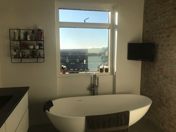 Penthouse lejlighed med altan og udsigt over København.  Aksel Mollers Have metr Frederiksberg, Denmark Penthouse for 2 less than 100 m from the metro Entire rental unit vacation rental 34084458