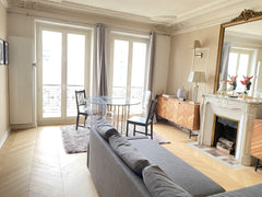 50sqm APARTEMENT NEAR CHAMPS ELYSEES AREA<br /><br />Well located in Paris, near Munich, Germany 50sqm Apartment near Champs Élysées area Entire rental unit vacation rental 22713600