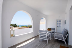 Le Sable is a recently renovated traditional house of 110 square metres. It is l Greece Villa Le Sable - Aliki Paros Cycladic home vacation rental 28030726