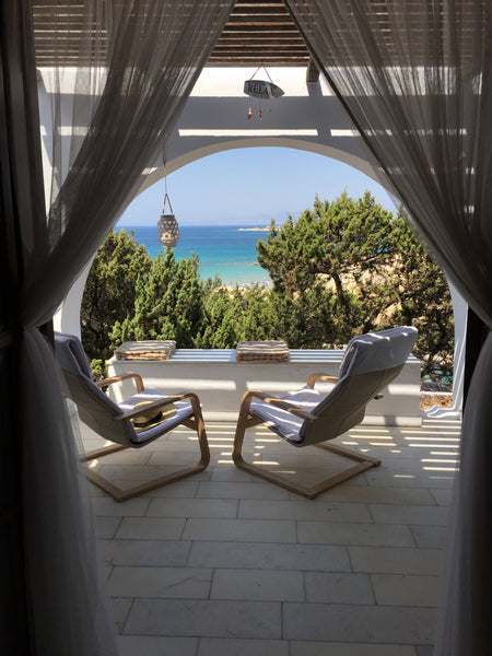 The studio (25m)consists of a single room-kitchen area with built-in double bed  Greece Ilia  - Pirgaki Naxos Entire bungalow vacation rental 17317307
