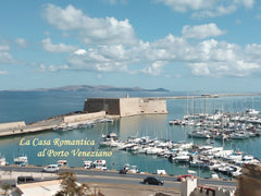 Warm and cozy little flat, bright and airy. A combination of modern and classic  Heraklion, Greece LA CASA ROMANTICA AL PORTO VENEZIANO Entire home vacation rental 34362112
