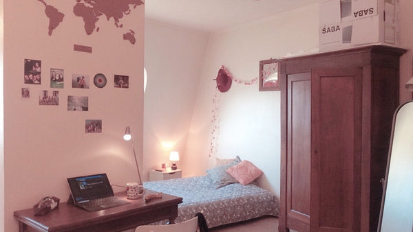 Studio d’étudiant (en etat) confortable situé à côté de Science Po.<br />5 min - Suresnes, France Studio étudiant confortable Saint-Germain - 2pers Entire rental unit vacation rental 23693521