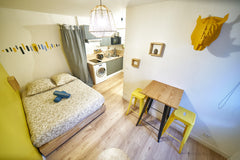 Joli studio situé Grande rue de Vaise en plein cœur du 9e arrondissement de Lyon Lyon, France Le petit Valmy-Studio cosy 2 pers-Vaise Entire rental unit vacation rental 47166044