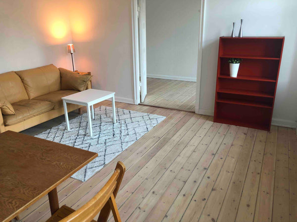 Centralt beliggende lejlighed på Nørrebro. <br />Området er hyggeligt og roligt  Copenhagen, Denmark Skøn simpel lejlighed på Guldbergsgade Entire condo vacation rental 572326576834530183