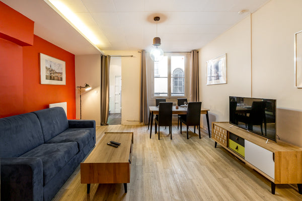 40sqm apartment equipped for 4 people maximum. Next tp Terreaux and Hôtel-de-vil  Calm in the city center - Terreaux Entire rental unit vacation rental 53637008