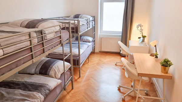 Eine Unterkunft mit einzigartigem Korea Flair voller Referenzen und Anspielungen Vienna, Austria Superhost ☆ Cozy Korean Style Mixed Dorm Room ☆ Shared room in bed and breakfast vacation rental 53806810