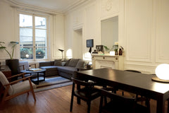 Haussmanien de 70m2 au rdc sur cour comprenant un grand salon séjour, une suite  Paris, France 70m2 Paris 16ème Arc de Triomphe Entire rental unit vacation rental 9400011