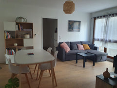 Profitez d'un logement de 48 m2 élégant et central, à 5 minutes à pied du métro  Lyon, France Charmant studio avec balcon Entire rental unit vacation rental 762378731709142489