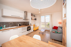 Simplifiez-vous la vie dans ce logement paisible et central, situé à 12 mn à pie Lyon, France Bel appartement bien situé avec terrasse Entire rental unit vacation rental 670373251394716564