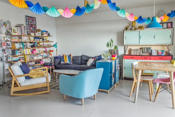 Apartment of 70m2 with 2 bedrooms, open kitchen and balconies. Quiet, bright, on Paris, France Large apartment in the heart of Gambetta Entire rental unit vacation rental 11253937