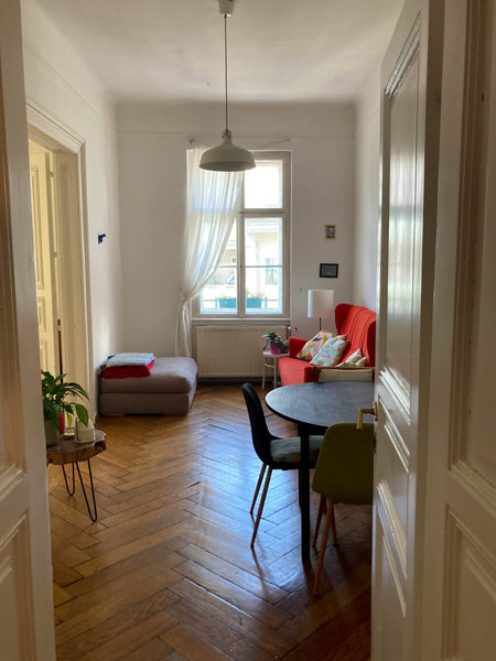traditional Vienna apartment next to Belvedere Entire rental unit vacation rental 705758386304367558