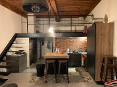 Ce logement parfaitement situé offre un accès facile à tous les sites et commodi  Canut style loft Entire rental unit vacation rental 747086751113184477