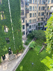 ONLY AVAILABLE BETWEEN JULY 25TH - AUGUST 1.ST<br /><br />Cozy and cool 58 sqm a Copenhagen, Denmark Nice little apartment - close to Central Station Entire condo vacation rental 51045495