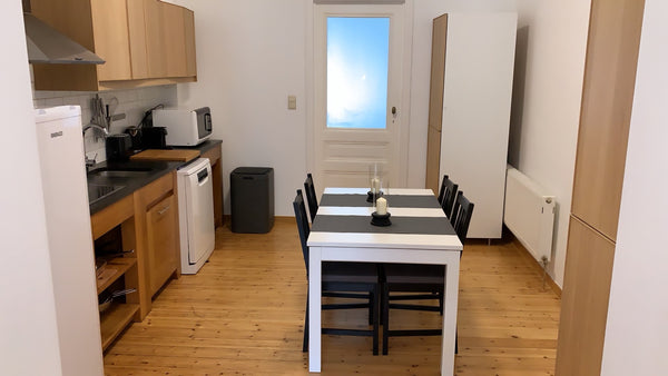 Ce magnifique appartement de 80m² lumineux et chaleureux est situé à quelques pa  Appartement Chaleureux à Saint-Gilles Entire rental unit vacation rental 47529721