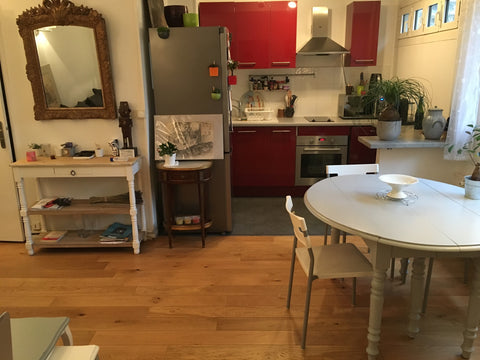 Appartement refait à neuf, cuisine ouverte sur séjour, chambre séparée.<br />Vou Fleury-les-Aubrais, France Neuf! 2 pièces aux Buttes-Chaumont Entire rental unit vacation rental 6191213