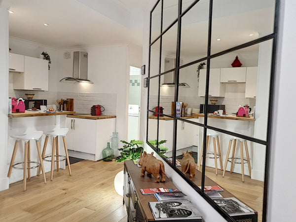 Come and discover the Croix Rousse district, known for being the bohemian distri Lyon, France Le Tisserand - in the Croix Rousse neighborhood Entire rental unit vacation rental 42732241