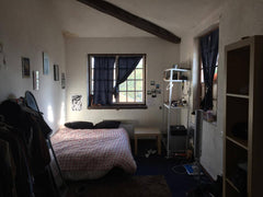 Venez découvrir cet appartement plein de charme situé sur la place Sathonay, au  Paris, France Grande chambre charmante  au coeur de Lyon Private room in rental unit vacation rental 13186388