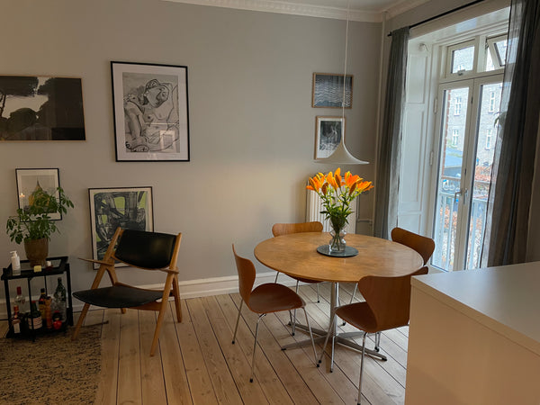 A spacious apartment located in the heart of wonderful Copenhagen. Perfect for t Copenhagen, Denmark Central and cozy apartment! Entire rental unit vacation rental 25840020