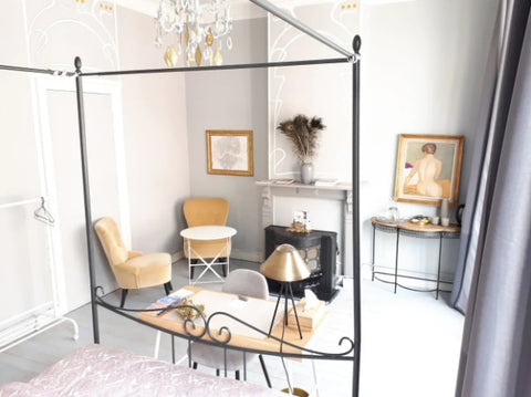 A bright and nicely Art-Nouveau decorated room with all the necessities for a pl Ghent, Belgium Fin-de-Siécle room in a Belle-Epoque house Private room in townhouse vacation rental 9087777