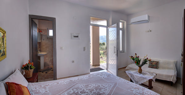 Antartissa B&B is located in Limni only 30' drive to the well known beach of Ela  Antartisa B&B-Budget Double Room - near ELAFONISI Private room in bed and breakfast vacation rental 30788406