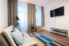 Spend your time in Vienna as comfortably as possible. You will live in the 2 dis  Spacious apartment in the 2nd district. Shared terrace + grill Entire rental unit vacation rental 618720697580649729