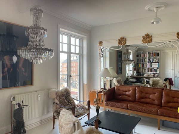 En stemningfuld 80m2 lejlighed med formidabel udsigt over Enghave Plads – og met Copenhagen, Denmark Lys og stemningsfuld lejlighed lige ved metroen Entire condo vacation rental 583952000352645142