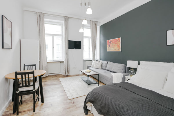 Cozy studio in Vienna's most popular residential district Hernals<br /><br />Loc Vienna, Austria Traditional Vienna Studio, direct tram to center ♥ Entire rental unit vacation rental 53131663