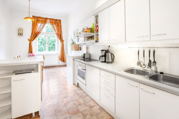 Spacious, sunny, fully furnished 2 bedroom apartment in quiet and authentic area Prague, Czechia *Spacious,2bdrooms,central,quiet* Entire rental unit vacation rental 146690