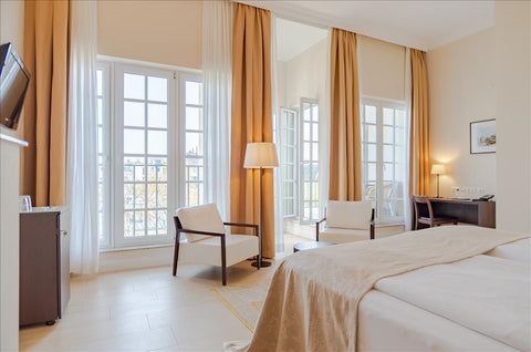 A small family owned boutique hotel / B&B in the hearth of Vienna. In one of the Vienna, Austria Superior Doubleroom garden side with balcony Room in boutique hotel vacation rental 36156946