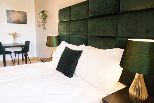 This modern 1-room apartment is perfectly located next to the underground! There Vienna, Austria Studio-Apartment between Schoenbrunn & the City Center (27) Entire rental unit vacation rental 708715989482111760