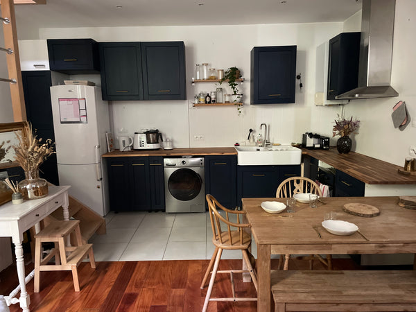 Petite maison mitoyenne à 2 étage, cosy, au calme, en plein centre de Lyon :)<br Paris, France Petite maison, calme, centre Entire home vacation rental 767203164864801152