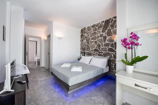 A new big super luxury  spacious suite ( 60 m*2) with a  private outdoor  plunge Greece Suite G 7 Entire condo vacation rental 32378908