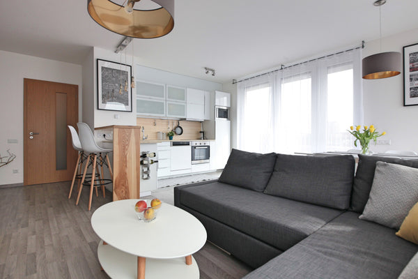 This beautiful sunny apartment is located in a quiet new residential area of Pra Horsham, United Kingdom Beautiful flat with balcony and garage near centre Entire rental unit vacation rental 20465399