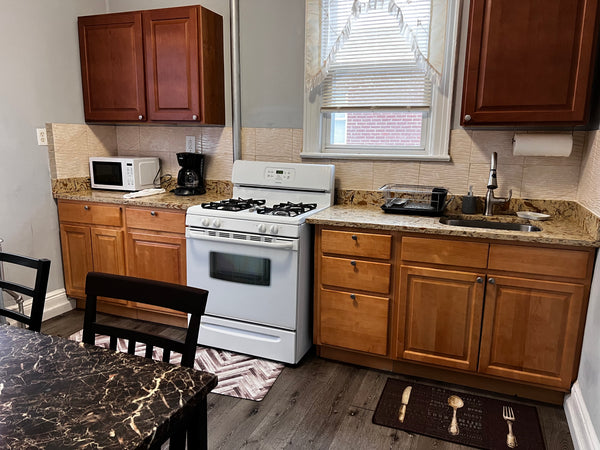 Relax with the whole family at this peaceful place to stay. <br />There are plen New York, NY Home in The Bronx · 1 bedroom · 2 beds · 1 bath Entire home vacation rental 799441688067428302