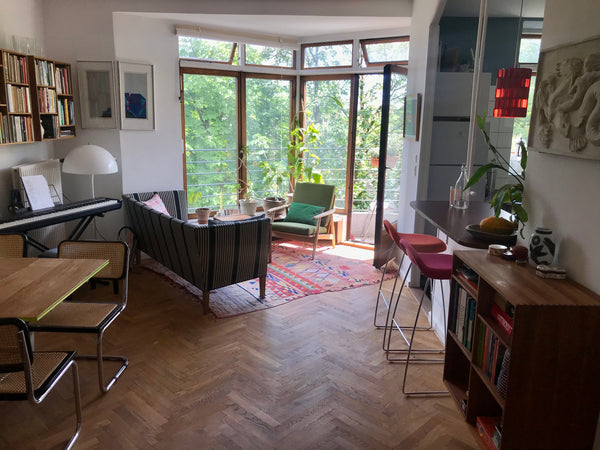 Spacious (50sqm) and bright studio apartment on 4th floor (access by lift or sta Copenhagen, Denmark Unique central flat overlooking the lakes Entire rental unit vacation rental 43918035