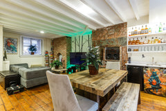 The bottom three floors of a beautiful, exposed-brick townhouse right in the hea New York, NY Rental unit in New York · 1 bedroom · 3 beds · 1 bath Entire rental unit vacation rental 2518907