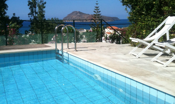 Όλη ηPelagos Holidays Apartments have an extraordinary view over the Cretan Sea, Chania, Greece Pelagos Holidays Apts 4 with sea view Entire rental unit vacation rental 692675016829832404