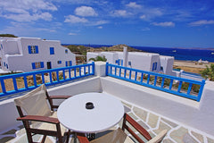 Maganos Frangiska DekaEnnea, a Mykonos  Apartment enjoys a shared pool and is ju Peloponnisos Dytiki Ellada ke Ionio, Greece Maganos DekaEnnea Entire rental unit vacation rental 30001523