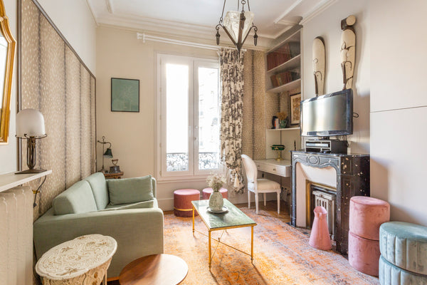 Charming and comfortable flat with 6 bedrooms located in a beautiful Parisian to Paris, France Splendid Townhouse - 6 bedrooms - Paris Centre Entire rental unit vacation rental 20798740