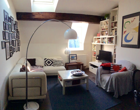 Appartement idéalement situé à l angle de la place des Terreaux. En dernier étag  Appartement en plein cœur de Lyon Entire rental unit vacation rental 9407097