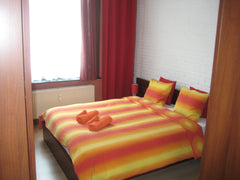 <b>The space</b><br />ENGLISH VERSION: <br />Fully furnished (URL HIDDEN) stay o Belgium COURT/Long- 1chmb+1salon+sdd+terras Entire rental unit vacation rental 2354