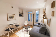 In the heart of the Marais, close to the Town Hall, charming apartment of 27m2 o Paris, France Nosy Be, 1BR/1BA, 3 people Entire rental unit vacation rental 19173830